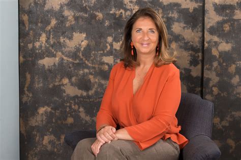 francesca di carrobio stipendio